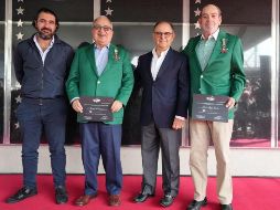 Los homenajeados recibieron una medalla en forma de estrella, diseñada por TANE, y un saco conmemorativo verde elaborado por Hackett London. CORTESÍA