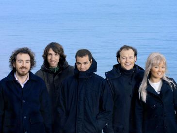 "Volver al local de ensayo, encender el micrófono y sentir viva la magia de nuestras canciones me hizo infinitamente feliz", asegura una Amaia Montero. EFE / ARCHIVO