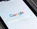 Google estrena una herramienta que ayudará a los usuarios a recuperar cuentas bloqueadas. CANVA