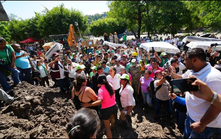 En total, 111 municipios han resultado afectados y 191 localidades permanecen incomunicadas, aunque el número disminuye gradualmente conforme avanza la reapertura de caminos.  ESPECIAL/ X/ @Claudiashein