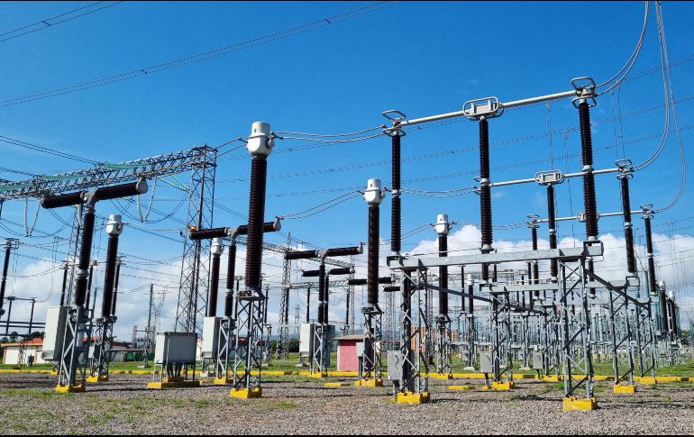 Las líneas de transmisión permiten llevar la energía desde plantas generadoras hasta hogares e industrias. En Jalisco, su expansión es clave para nuevas inversiones. EL INFORMADOR/Archivo