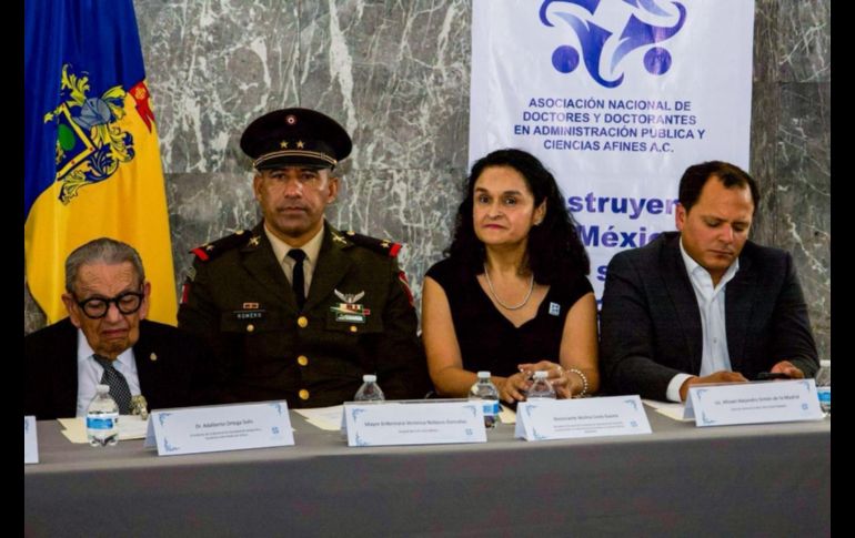 Al evento asistieron destacados académicos, especialistas en administración pública y reconocidos profesionales del ámbito público y privado. CORTESÍA