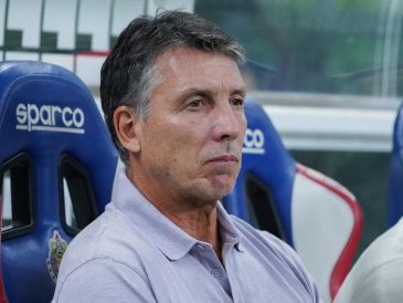 Siboldi explota contra el arbitraje tras el duelo ante Chivas: “Ya no sé si el futbol es de contacto”. IMAGO7