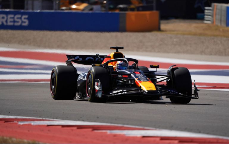 Verstappen se encargó de dominar los tres días de competencia en el Gran Premio de Estados Unidos. EFE/ D. SAFRANEK.