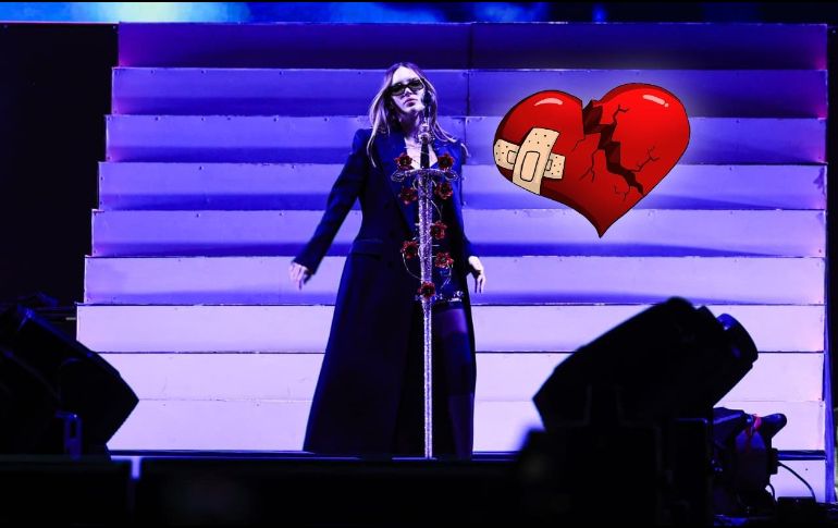 Captan en video momento emotivo de Belinda durante su concierto en las Fiestas de Octubre del día de ayer. EL INFORMADOR / J. Acosta