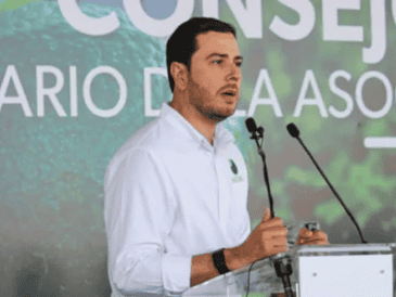 Bernardo Bravo Manríquez se definía como emprendedor y "orgullosamente limonero". ESPECIAL