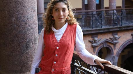 El proyecto, ideado y coordinado por la escritora y docente Frida Tejeda, propone un espacio mensual de diálogo, análisis y lectura. CORTESÍA