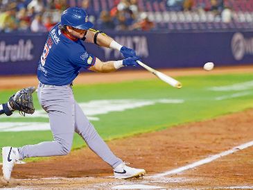 Mateo Gil conectó un sencillo productor para anotar la primera carrera del encuentro para los visitantes. CORTESÍA