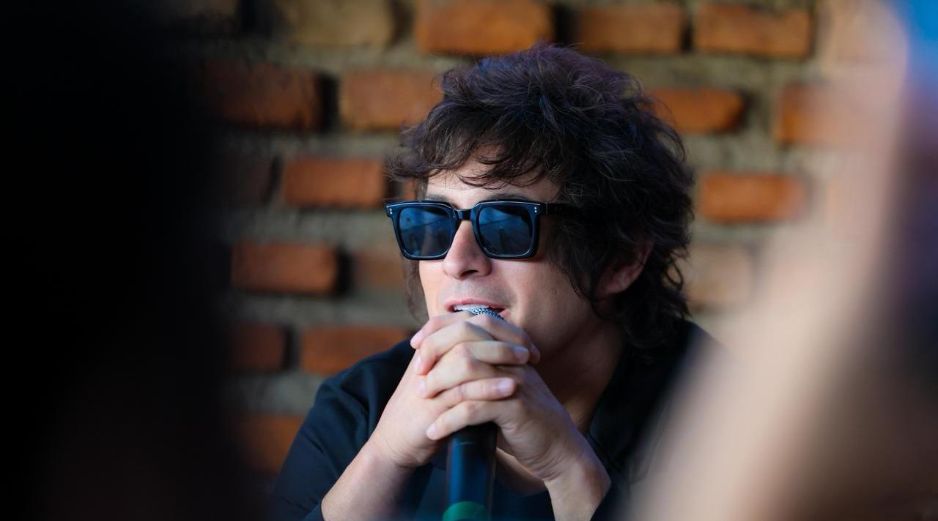 Para el cantante, la decisión de la cadena es consecuencia natural de una transformación que desdibujó la esencia del canal que alguna vez marcó generaciones. EL INFORMADOR / A. Navarro