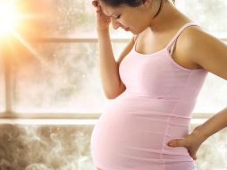 El calor se libera del cuerpo a través de la piel, por lo que, cuando el vientre aumenta de tamaño, el calor debe desplazarse más lejos para escapar. ESPECIAL / CANVA