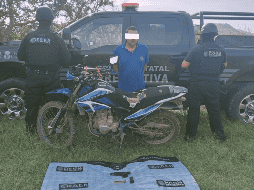 El sujeto, identificado como Abelardo “N”, de 40 años, fue detenido y puesto a disposición de un agente del Ministerio Público. ESPECIAL