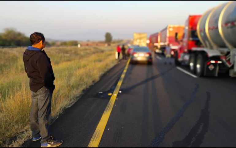 Bloqueo de los maiceros está por cumplir 20 horas. EL INFORMADOR / A. Navarro