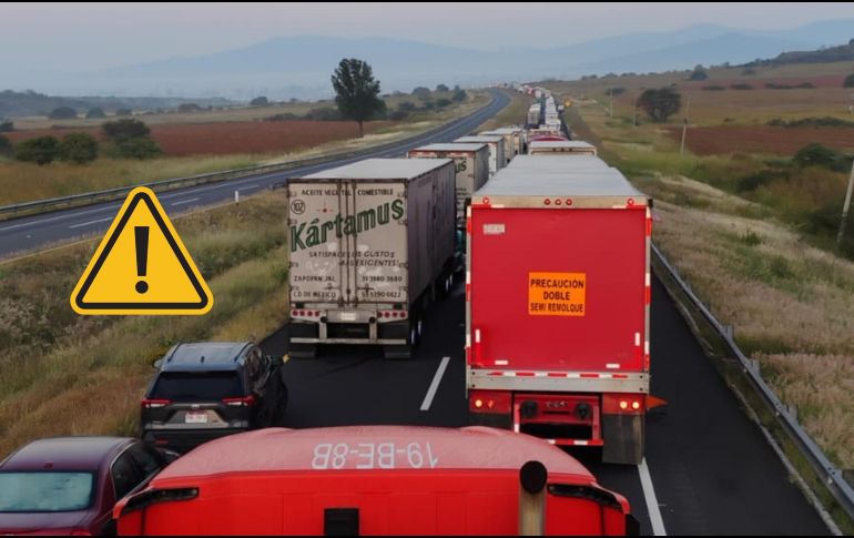 Desde la tarde de ayer martes, agricultores tomaron diferentes puntos carreteros y autopistas en Jalisco para exigir un mejor precio del maíz. ESPECIAL