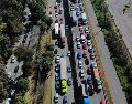 Transportistas realizarán un mega bloqueo en la CDMX para exigir el incremento de las tarifas del pasaje. EFE/F. Gutierrez