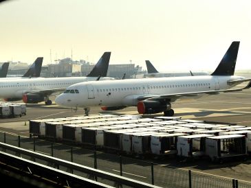 Las órdenes emitidas por el Departamento de Transporte de los Estados Unidos limitan y condicionan las operaciones de las aerolíneas mexicanas hacia ese país. EFE / ARCHIVO