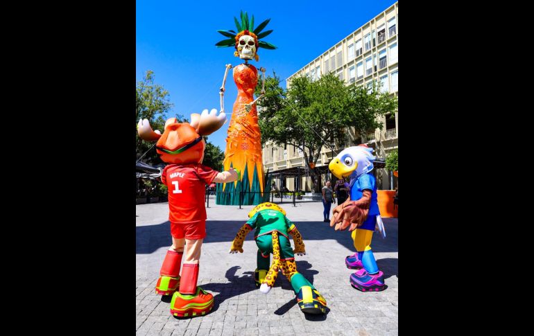 Zayu, Clutch y Maple, las tres mascotas que representarán al Mundial de Futbol 2026, visitaron por primera vez la Zona Metropolitana de Guadalajara. EL INFORMADOR / A. Navarro