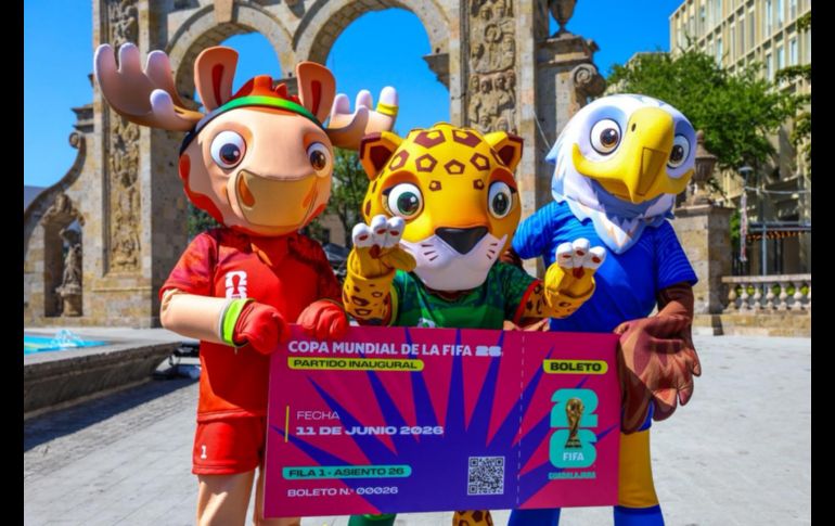 Zayu, Clutch y Maple, las tres mascotas que representarán al Mundial de Futbol 2026, visitaron por primera vez la Zona Metropolitana de Guadalajara. EL INFORMADOR / A. Navarro