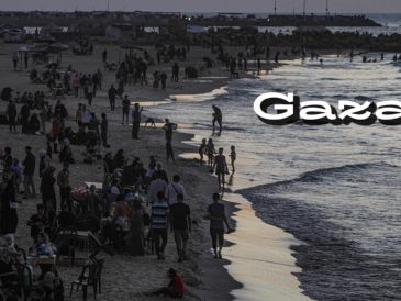 A la reunión acudirán los responsables de la diplomacia de Arabia Saudí, Emiratos Árabes Unidos, Catar, Egipto, Jordania, Indonesia y Pakistán, además de Turquía. EFE / EPA / MOHAMMED SABER