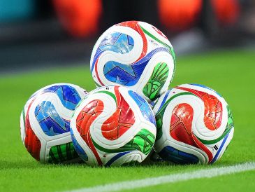 "TRIONDA" acompañará tanto a los grandes nombres del futbol mundial como a una nueva generación de talentos que debutarán en el escenario más grande del planeta, el Mundial 2026. AFP / R. Storry