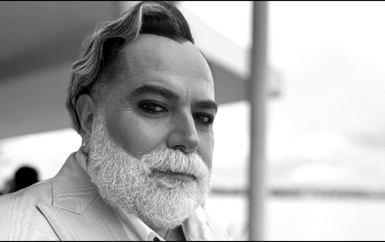 El diseñador mexicano Héctor Terrones falleció a los 59 años de edad. ESPECIAL / FACEBOOK Héctor Terrones