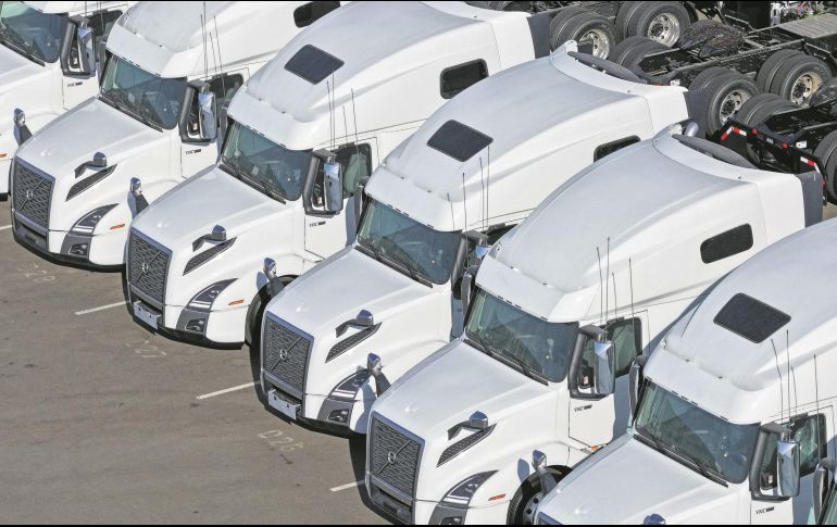 El 80% de camiones que importa Estados Unidos proviene de México.AFP