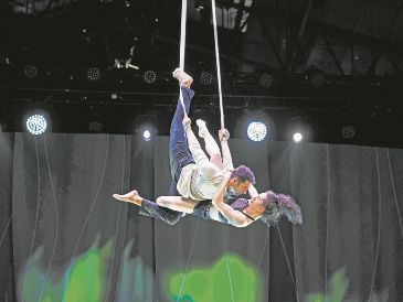 Cada acto requiere de la fuerza y confianza de los acróbatas. EL INFORMADOR/ J. Acosta
