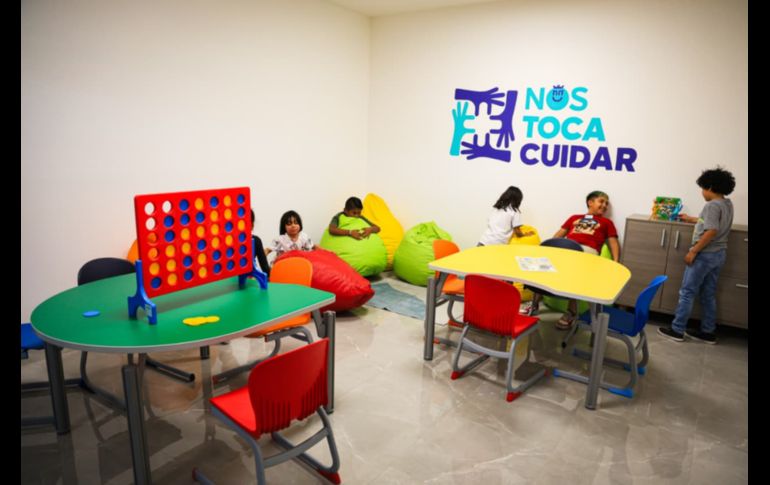El alcalde de Zapopan, Juan José Frangie, recordó que este lugar era destinado para eventos privados, pero se logró recuperar el edificio y convertirlo en este centro integral de cuidados. EL INFORMADOR/ J. Acosta