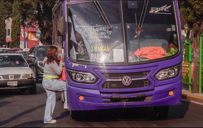 El transporte público es una de las modalidades de transporte exentos de las restricciones. SUN/O. Alvarado