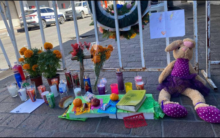 Se pidió a los asistentes vestir con ropa negra, en señal de duelo y solidaridad con las víctimas del incendio en la tienda de Hermosillo. SUN/A. Escobar