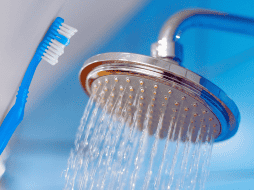 Este método sencillo es ideal para un mantenimiento regular que no requiere químicos agresivos ni gastos innecesarios. ESPECIAL / CANVA