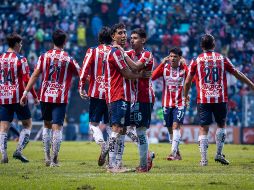 Aunque Chivas cuenta con varios caminos para colarse en la Liguilla, un error en el partido de la Jornada 17 contra Rayados de Monterrey podría costarle el lugar en esta clasificación directa. Imago7 / ARCHIVO