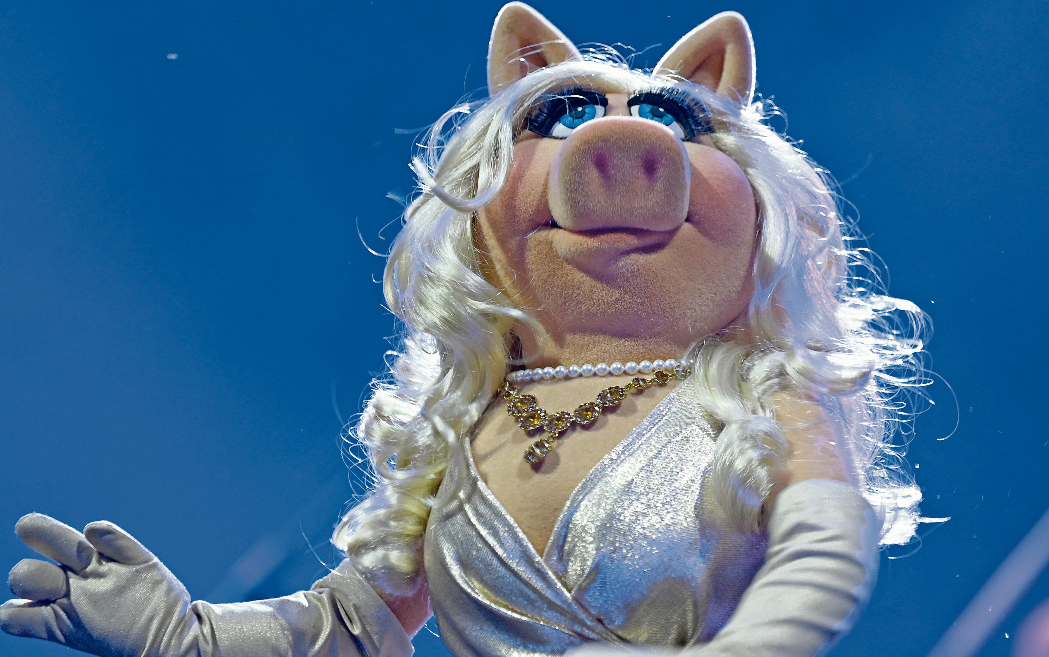Miss Piggy, uno de los personajes más emblemáticos de “The Muppet Show” será protagonista de una nueva película en desarrollo. AFP