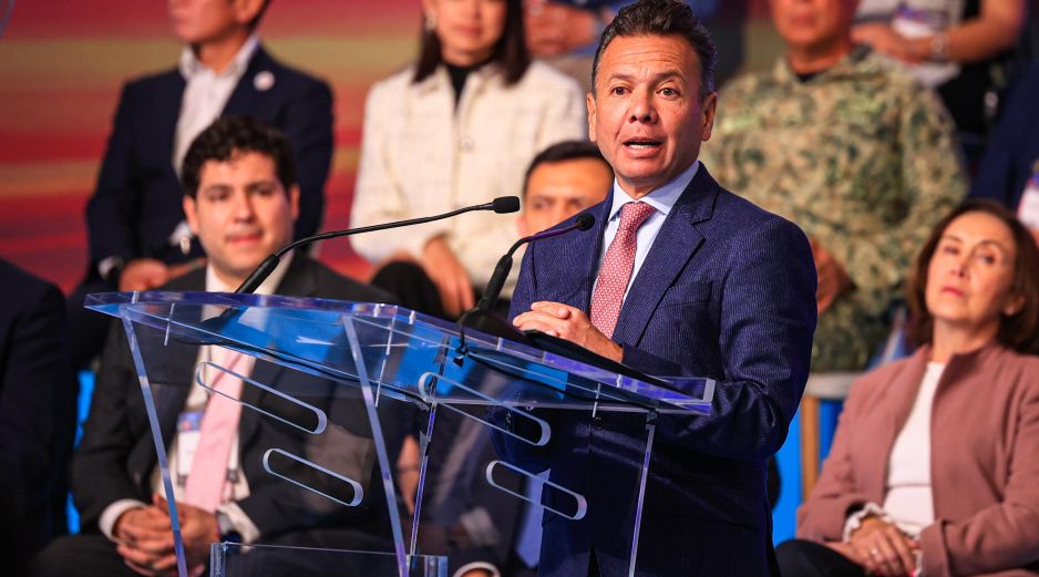Lemus Navarro recordó que el Gobierno del Estado realiza diversas obras por todo el estado y el Área Metropolitana de Guadalajara, que agilizarán los flujos vehiculares de particulares. EL INFORMADOR/ J. Acosta