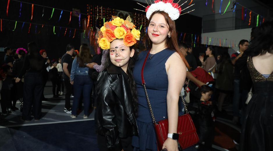 Jacqueline y Vanessa Padilla. GENTE BIEN JALISCO / “El Mictlán” de Oakland School