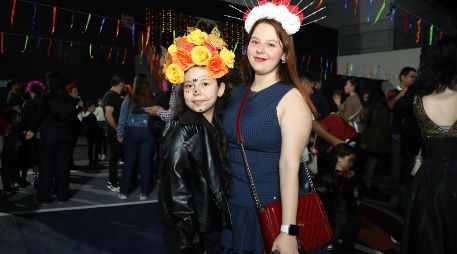 Jacqueline y Vanessa Padilla. GENTE BIEN JALISCO / “El Mictlán” de Oakland School