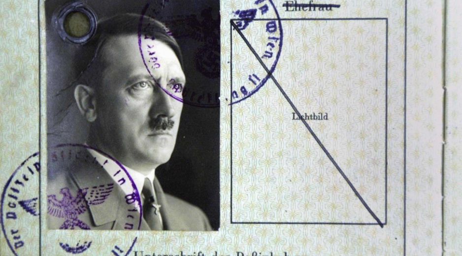El ADN de Hitler fue estudiado a partir de un trozo de tela ensangrentada. AFP / ARCHIVO