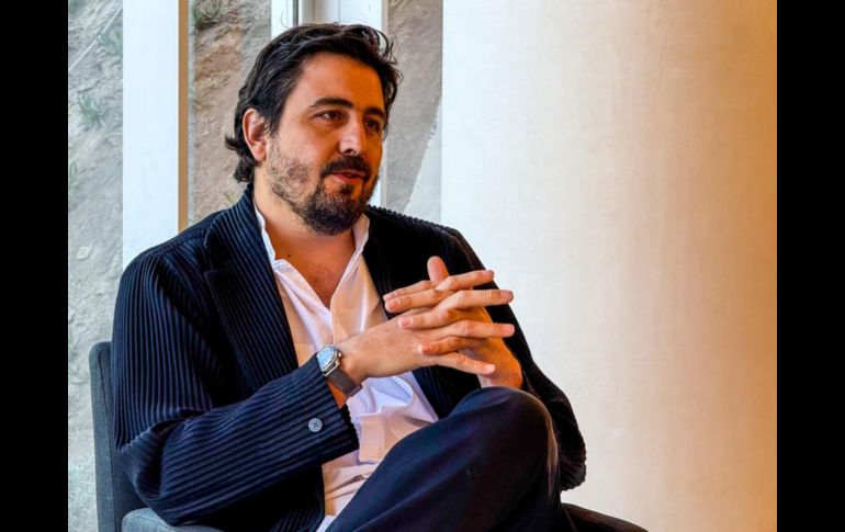 El museo fue diseñado como una “grotto”, una cueva dentro del volcán que representa el estadio, y dialoga con elementos naturales como un pirul centenario, que se convierte en “árbol guardián” del recinto. EL INFORMADOR/ A. Navarro