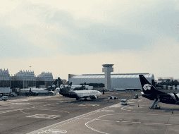 Un analista del sector de aviación destacó que Aeroméxico redujo sus operaciones nacionales en el AICM, mientras que aumentó las internacionales. X / @AICM_mx