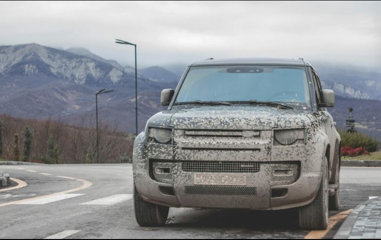 Dejar el auto sin lavar durante varias semanas puede parecer algo sin importancia, pero según expertos, trae consecuencias serias que afectan tanto la apariencia como la durabilidad del vehículo. Unsplash