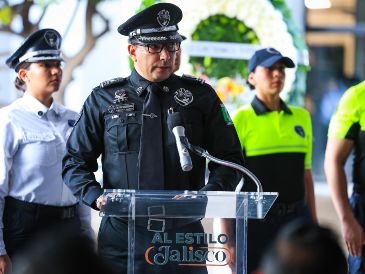 Juan Pablo Hernández, Secretario de Seguridad del Estado de Jalisco, durante los honores fúnebres a las oficiales viales acaecidas Gisela Ceballos Quezada y Libna Mata Villegas, llevado a cabo en las instalaciones de la Academia de la Secretaria de Seguridad en Guadalajara, Jalisco. EL INFORMADOR/ J. Acosta