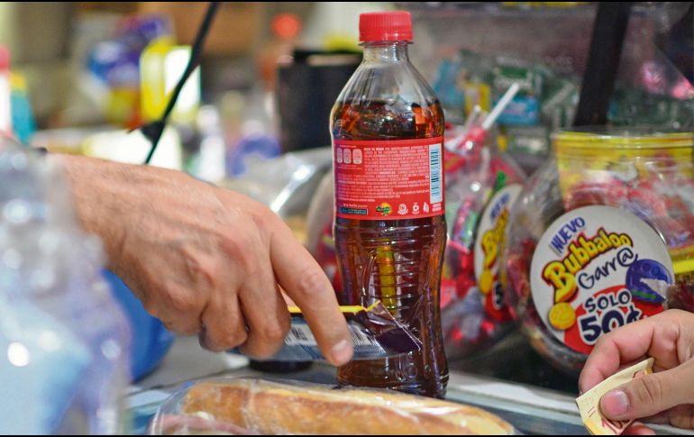 El próximo impuesto a las bebidas azucaradas podría elevar los precios al consumidor final. EL INFORMADOR/ Archivo