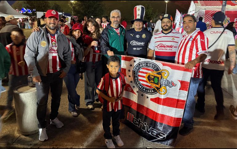 La fe se ha restaurado entre los aficionados del Club Deportivo Guadalajara. EL INFORMADOR/ A. GARCÍA.