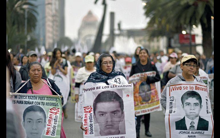 En el documento, la CNDH reconoce solamente a 40 estudiantes desaparecidos de los 43; los otros tres fueron 