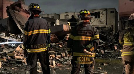 El incendio fue controlado durante la madrugada por el cuerpo de Bomberos de Nuevo León, y brigadistas de Protección Civil del Estado y de los municipios de Pesquería, Apodaca, Monterrey y Juárez. FACEBOOK / Protección Civil Nuevo León