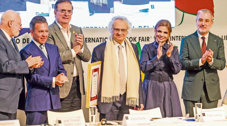 El escritor Amin Maalouf, galardonado con el Premio FIL 2025, llamó a defender la literatura ante los retos tecnológicos y culturales de la actualidad. EL INFORMADOR/ A. Navarro