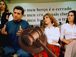 En ese juicio, Gloria Trevi y Mary Boquitas fueron exoneradas, mientras que Sergio Andrade recibió una condena notablemente reducida. AFP / ARCHIVO