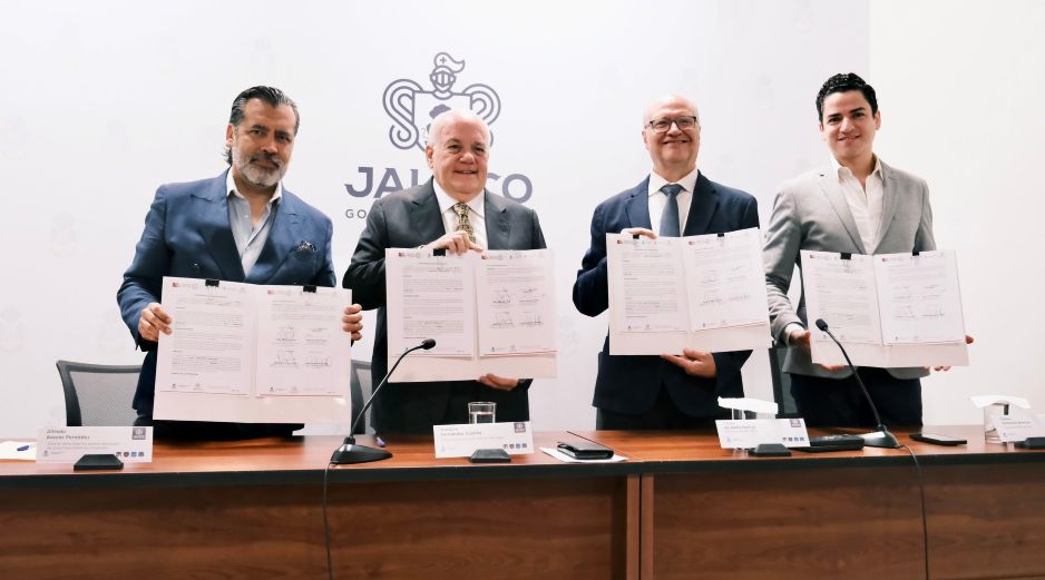 PLAi, el Fideicomiso Ciudad Creativa Digital (FCCD) y el Instituto COINCyDES A.C. formalizaron la colaboración mediante la firma de un memorándum de entendimiento. CORTESÍA.