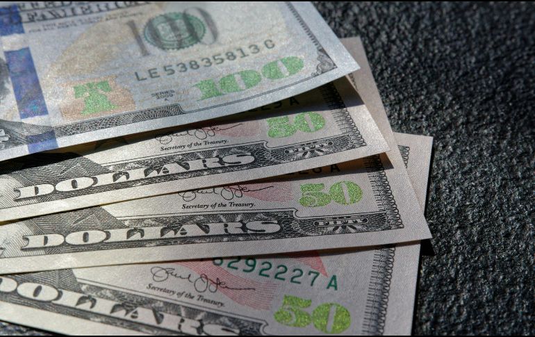 En el balance de la última semana, el dólar acumula una baja del 0.61%, y en la comparación anual mantiene un retroceso del 10.08%. UNSPLASH