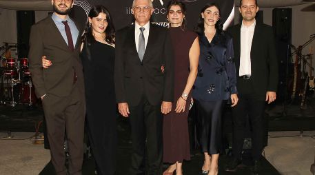 Polo Orozco Virgen, Sofía Orozco Virgen, Leopoldo Orozco Romo, Renée Orozco Virgen, Karen Orozco Virgen y Carlos Ousset Orozco. GENTE BIEN JALISCO / Inauguración del nuevo corporativo de OV Iluminación