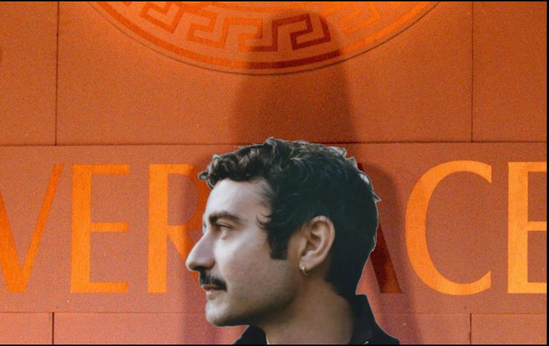 Vitale presentó una sola colección como director creativo de Versace: la de primavera/verano 2026, mostrada en la Semana de la Moda de Milán en septiembre. AP / ARCHIVO